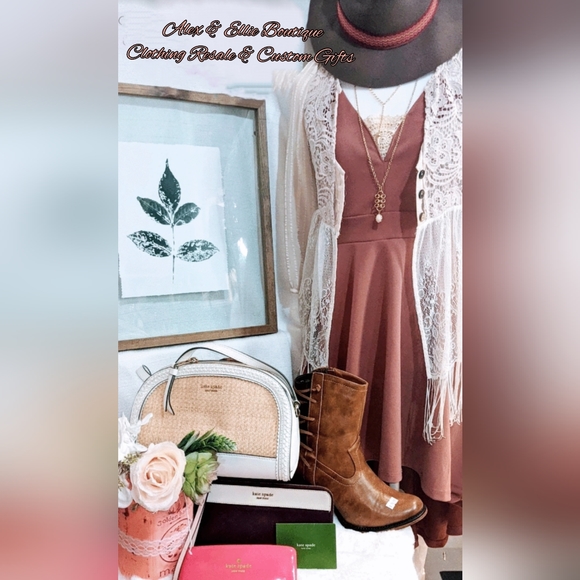 SOLD PRODUCTS Below Welcome to Alex & Ellie Boutique Online! - Picture 2 of 4